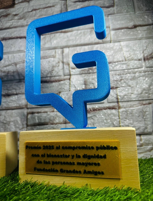 Trofeos personalizados para empresas: premios creativos para eventos y marketing