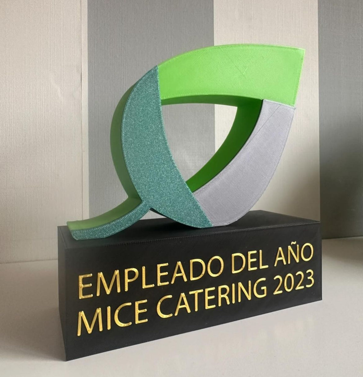 Trofeo personalizado 3D de empresa